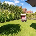 With 2 Bedrooms Сasa de vacaciones Greetsiel